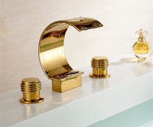 Waterfall Deck Mount Gold Bathroom Bathtub Dual Handle Faucet Mixer Tap